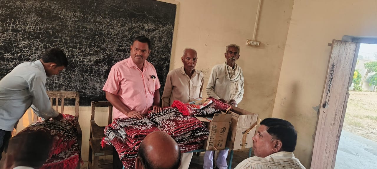 manoj kuma and ravi yadav